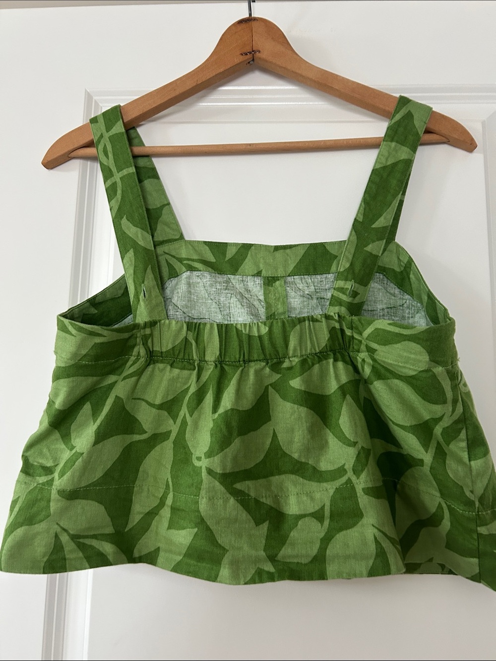 Banana Republic Crop Top Sz M w MEASUREMENTS Green Leaf Print Linen Adj. Straps - Picture 6 of 12